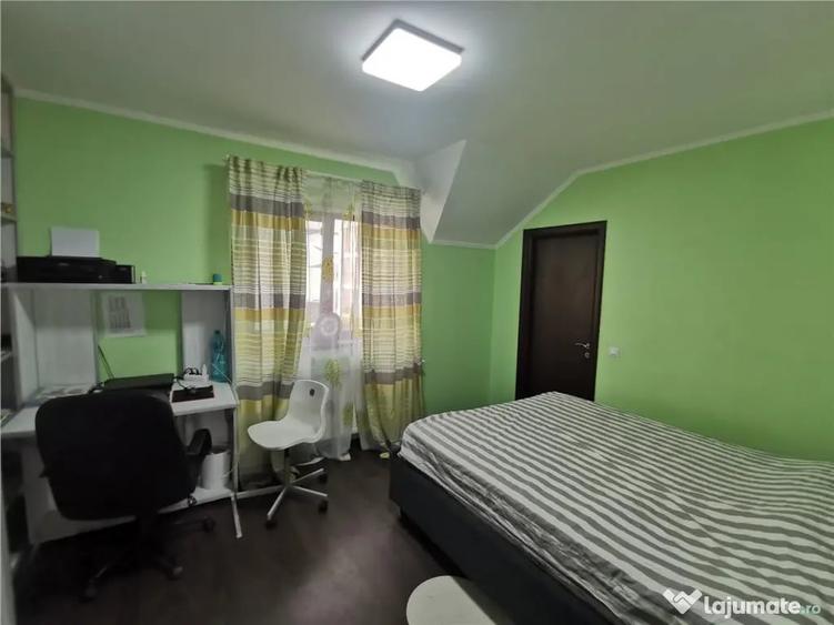 Casă cu 5 camere cu Teren 325 Mp în Chiajna