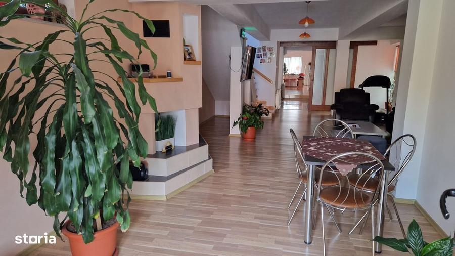 Casă cu 4 camere cu Teren 730 Mp în Exterior Vest