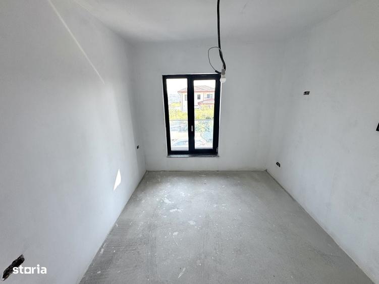 Casă cu 4 camere în Hlincea