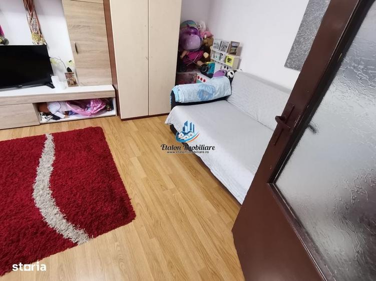 Apartament cu 2 camere decomandat în Sărata