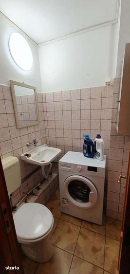 Apartament cu 3 camere decomandat, mobilat în Aurel Vlaicu