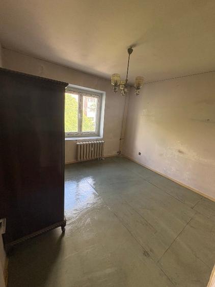 Apartament cu 3 camere decomandat, mobilat în Dristor