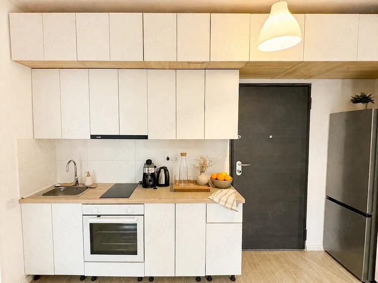 Apartament cu 2 camere semidecomandat în Politehnica