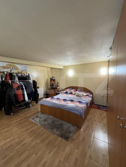 Casă individuală cu 5 camere cu Canalizare în Central