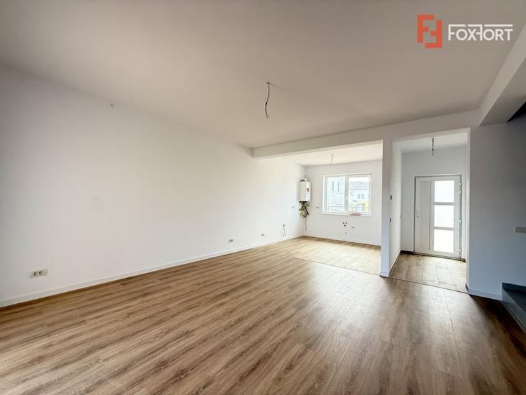 Duplex cu 4 camere cu Teren 247 Mp în Săcălaz