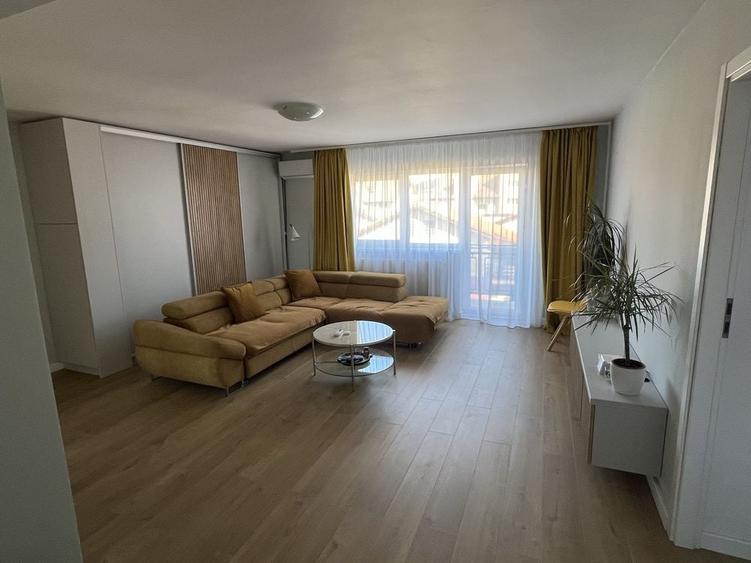 Apartament cu 3 camere în Florești