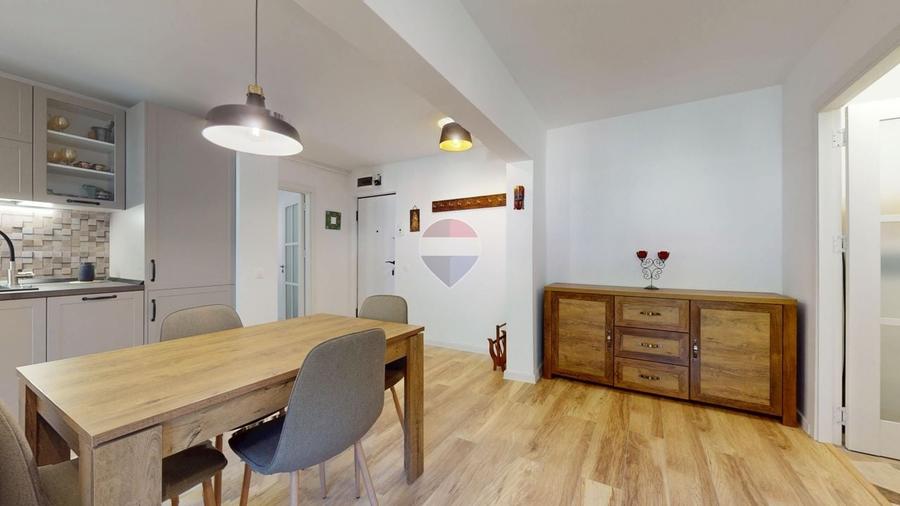 Apartament cu 3 camere decomandat, mobilat în Răcădău