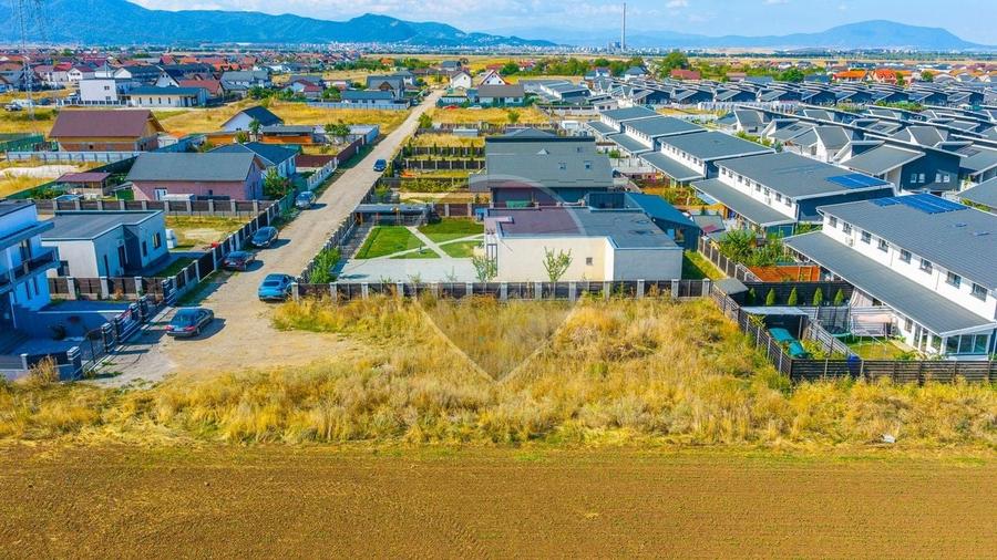 Teren Construcții intravilan de 500 mp, în Tărlungeni