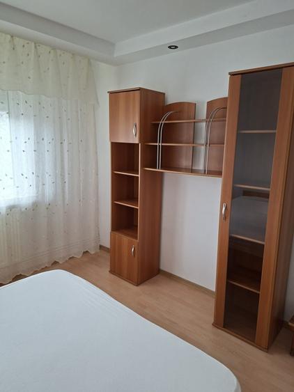 Vand apartament doua camere decomandat - 5