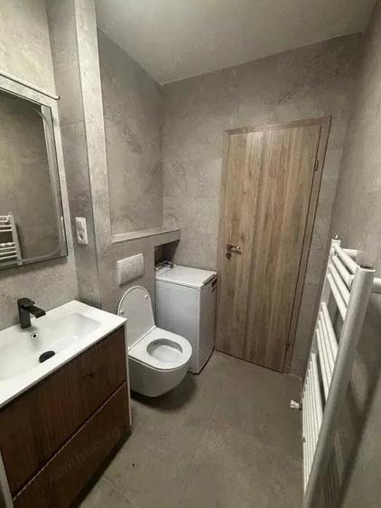 Apartament cu 3 camere decomandat în Budai