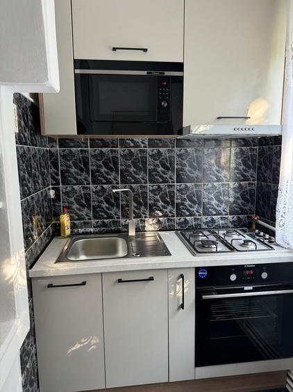 Apartament cu 3 camere decomandat în Ultracentral