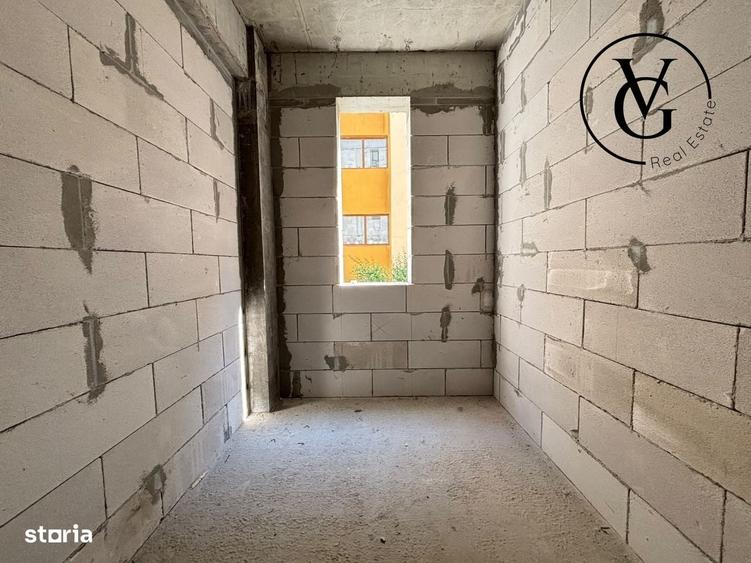 Apartament cu 3 camere decomandat în Palazu Mare