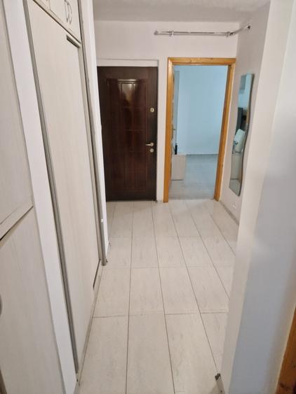 Apartament cu 2 camere decomandat în Cornitoiu