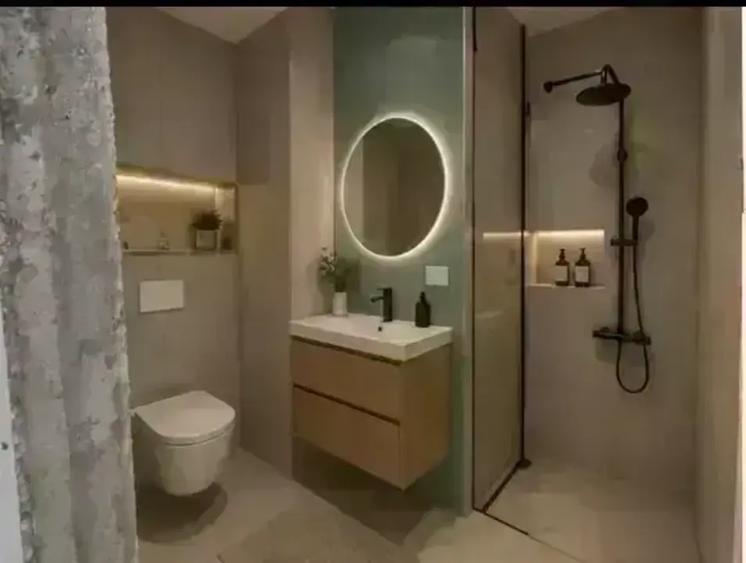 Apartament cu 3 camere decomandat în 13 Septembrie