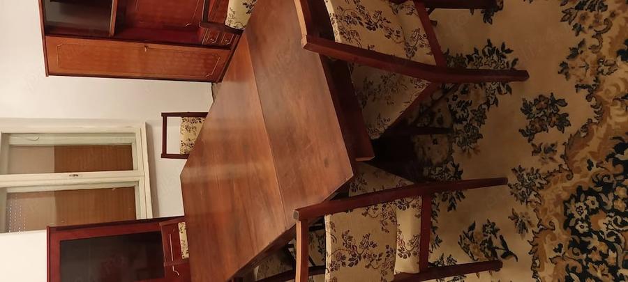Casă cu 5 camere cu Teren 2000 Mp în Central