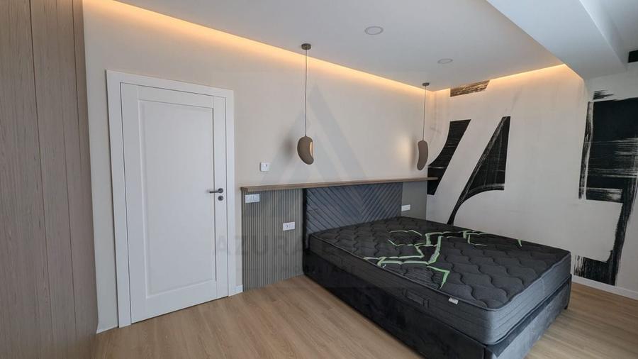 Apartament cu 4 camere decomandat, mobilat în Lazaret