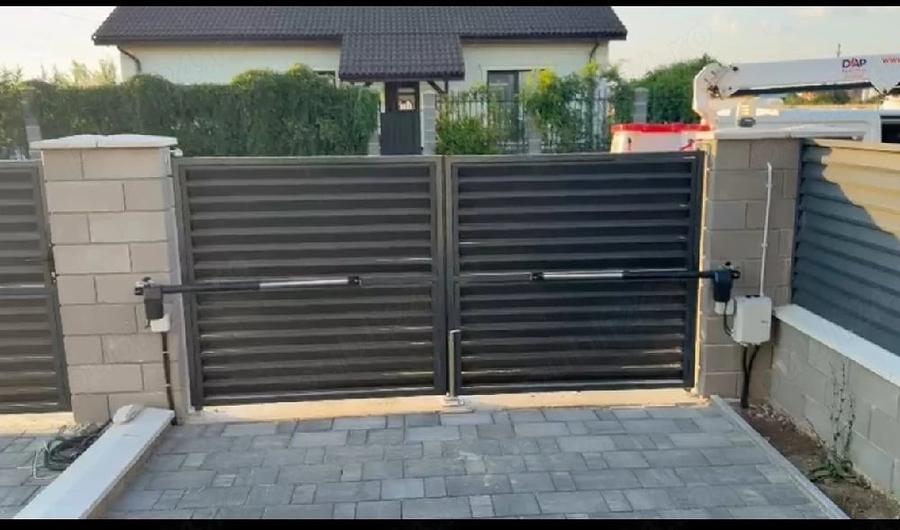 Casă cu Teren 238 Mp în Sânandrei
