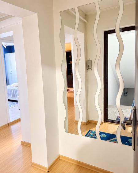Apartament cu 2 camere decomandat în 1 Mai