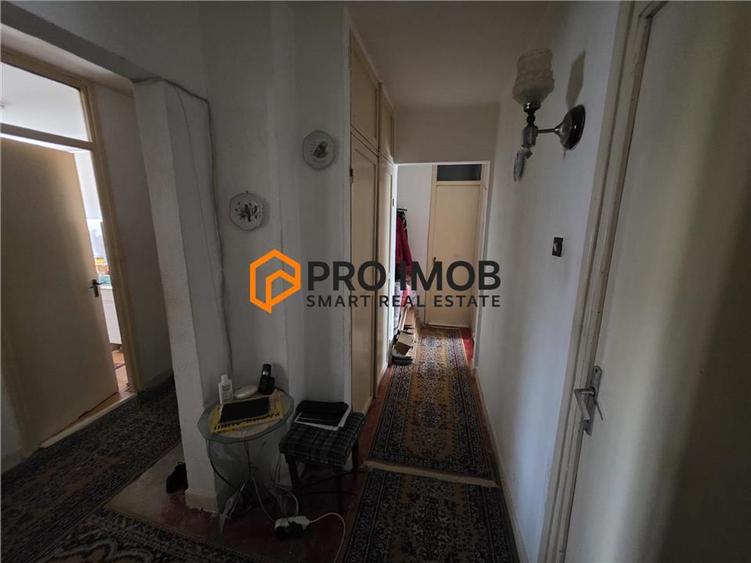 Apartament 4 camere cf 1 decomandat zona Centrala - 9