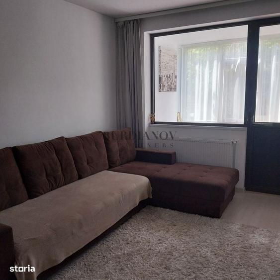 Apartament cu 3 camere în Tineretului