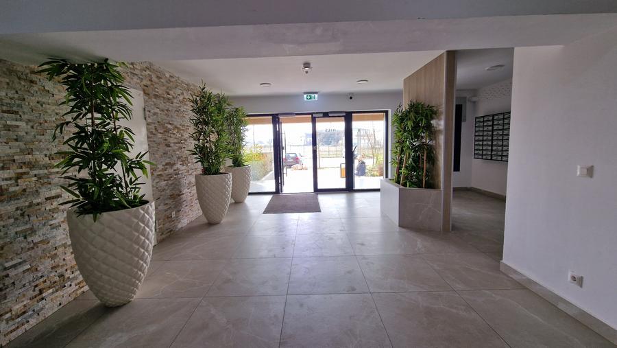 Apartament cu 2 camere semidecomandat în Industriilor