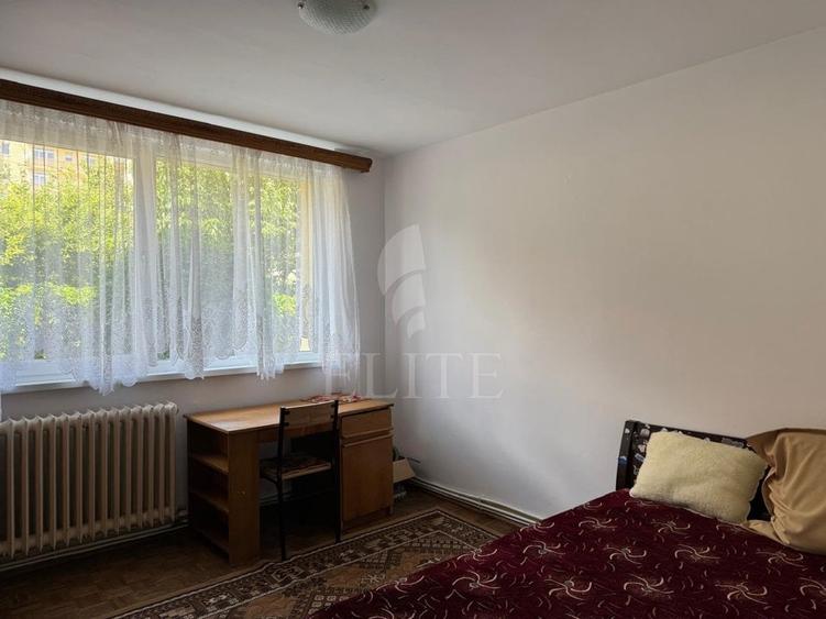 Apartament cu 3 camere decomandat în Grigorescu