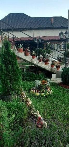 Casă cu 4 camere în Toplița