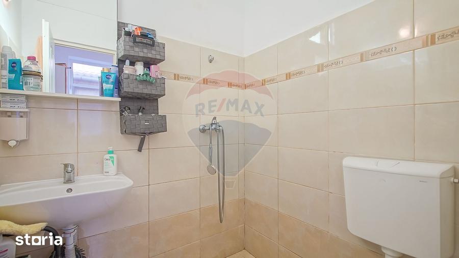 Casă cu 3 camere cu Teren 290 Mp în Bartolomeu