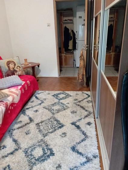 Apartament cu 2 camere decomandat în Micro 20