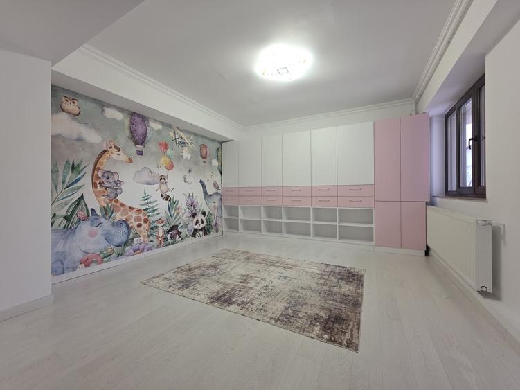 Apartament cu 4 camere semidecomandat, mobilat în Dorobanți