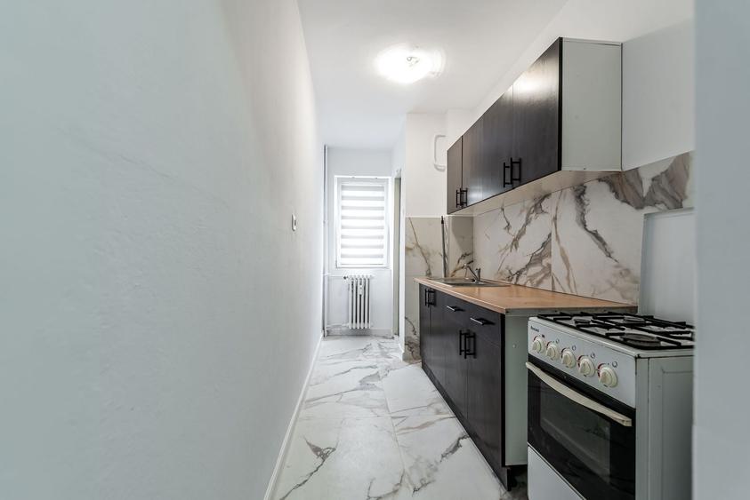 Apartament cu 2 camere semidecomandat în Aurel Vlaicu
