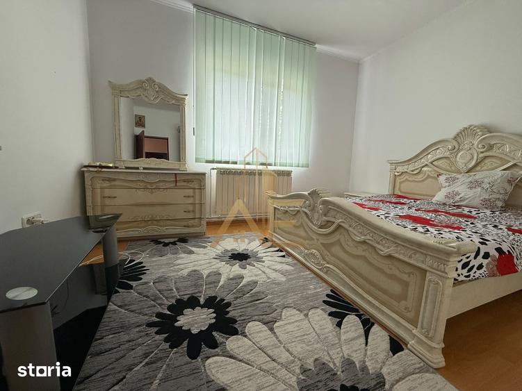 Casă cu 3 camere cu Teren 1100 Mp în Central