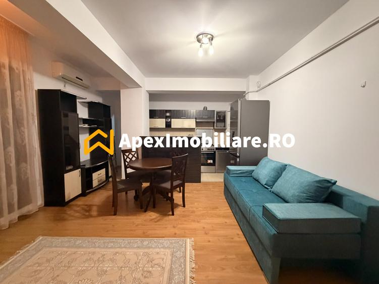 Apartament cu 3 camere semidecomandat, mobilat în Moșilor