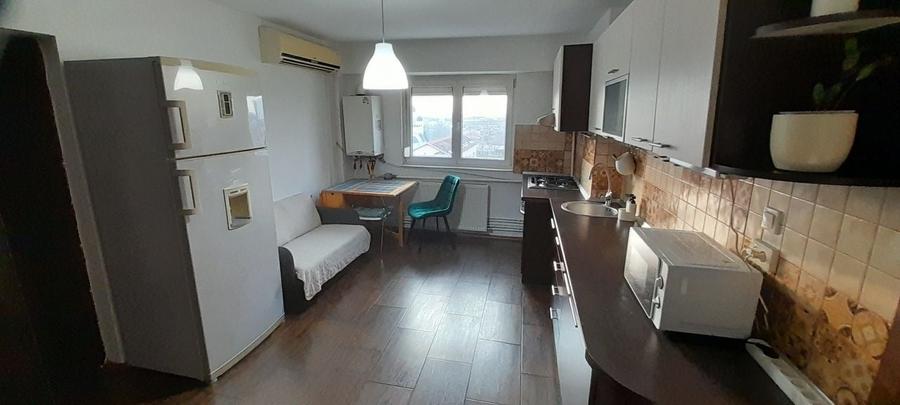 Apartament cu 2 camere semidecomandat în Aradului