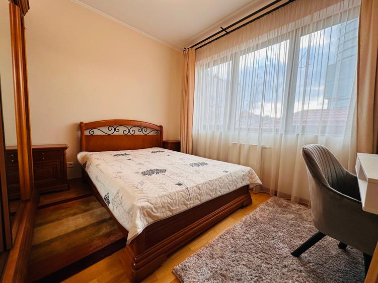 Apartament cu 3 camere decomandat, mobilat în Kiseleff