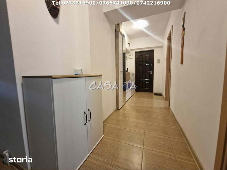 Apartament cu 4 camere decomandat în Central