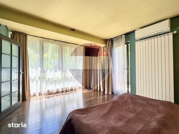 Casă cu 6 camere cu Teren 1010 Mp în Dârste