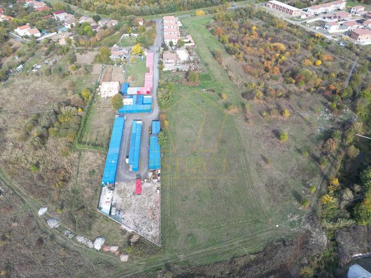 Teren Construcții intravilan de 8340 mp, în Plopi
