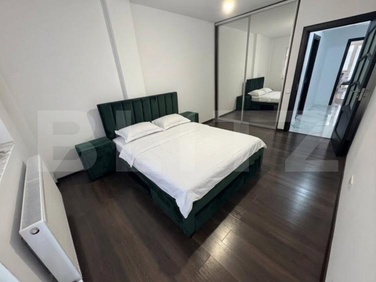 Apartament cu 3 camere decomandat, mobilat în Florești