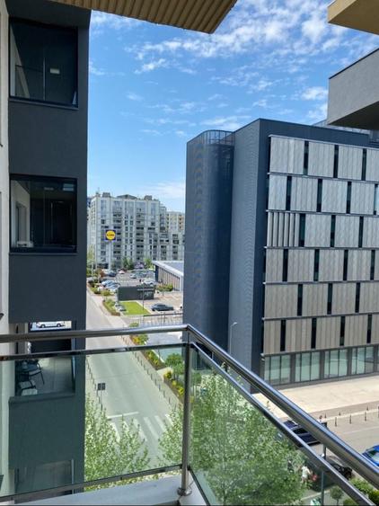 Apartament cu 2 camere decomandat în Aviației