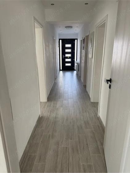 Casă cu Teren 1042 Mp în Slătioara