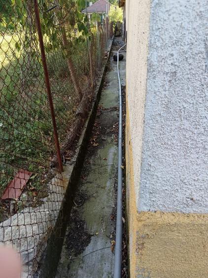 Casă cu 4 camere în Bulzești