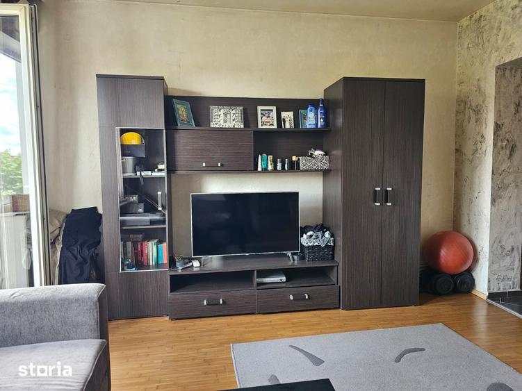 Apartament cu 2 camere decomandat în Burdea