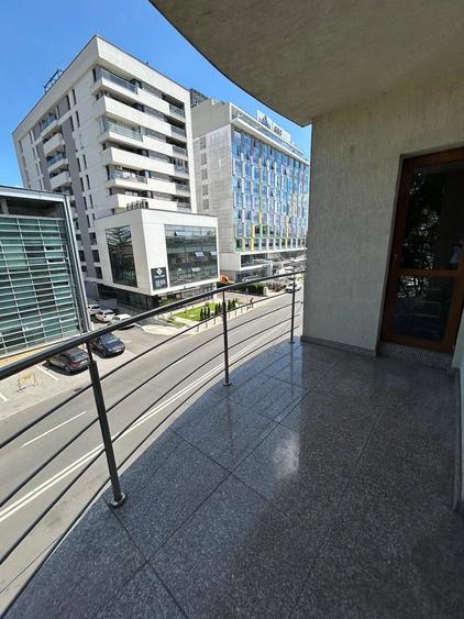 Apartament cu 2 camere decomandat în Ultracentral