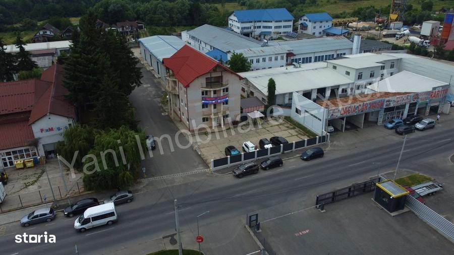 Spațiu comercial, de 630 mp, în Central