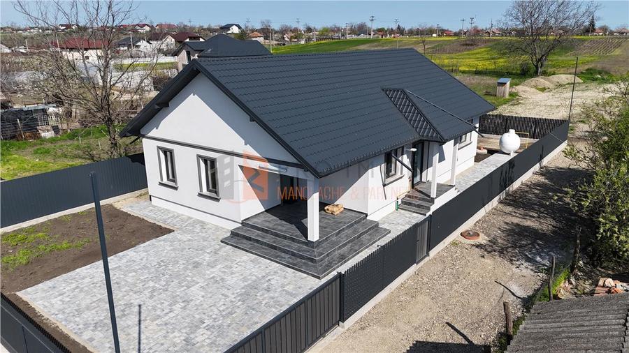 Casă individuală cu 4 camere cu Teren 430 Mp în Poșta Câlnău