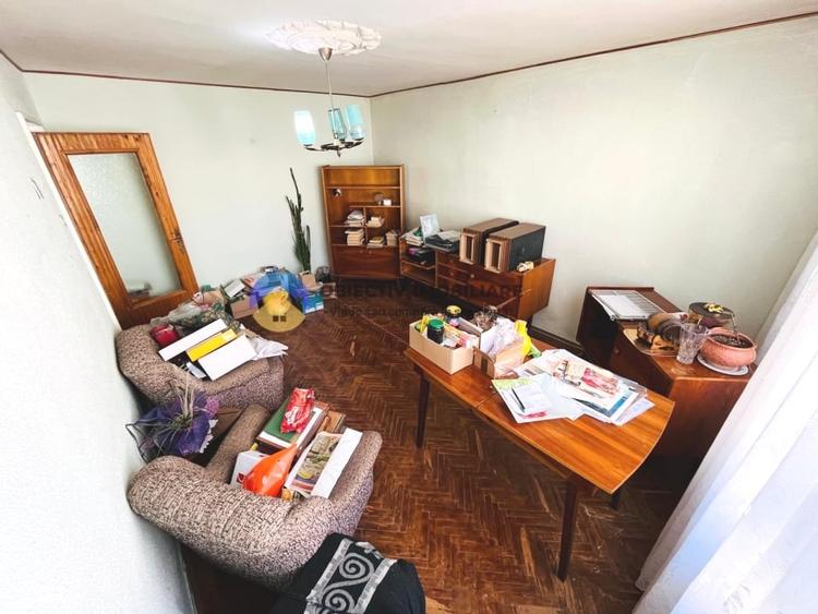Apartament cu 2 camere decomandat în Precista