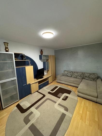 Apartament cu 2 camere decomandat în Dobroești