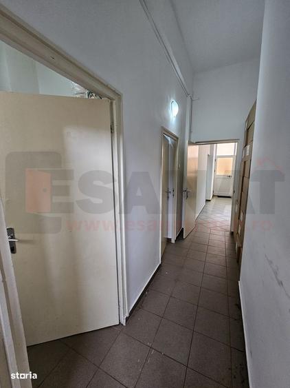 Spațiu comercial, de 64 mp, în Central