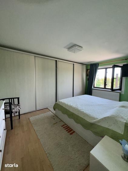 Casă cu 4 camere cu Teren 381 Mp în Agigea